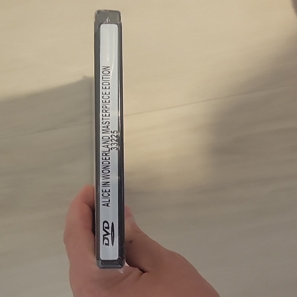 4 unopened Disney DVDs - Picture 11 of 12